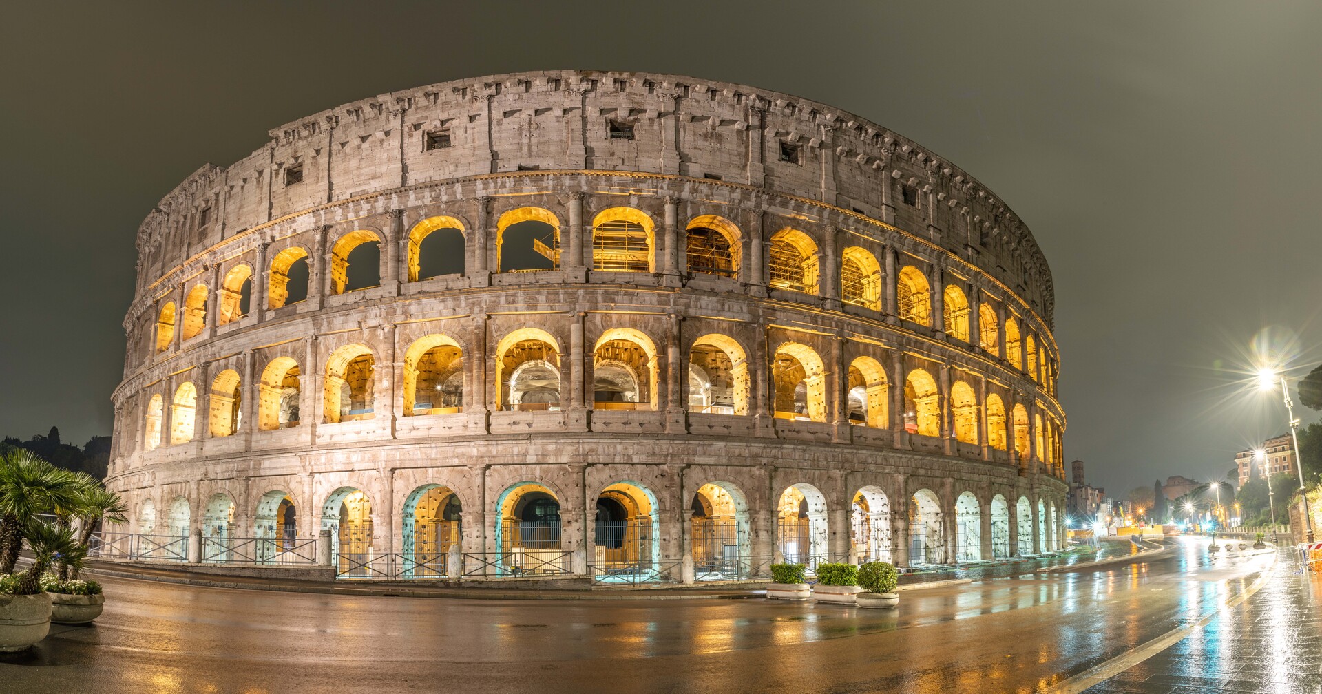 Medium Vecteezy Rainy Night View Of The Colosseum In Rome Italy 2144588 Medium (1)